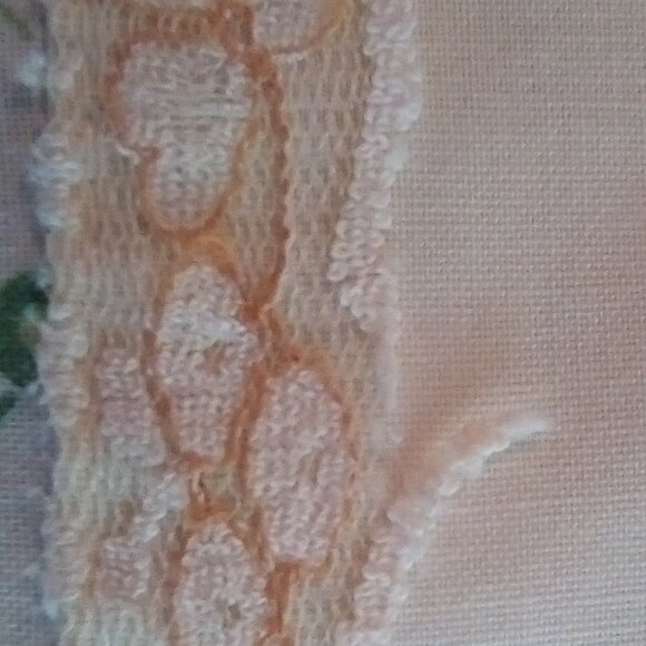 Cutter Linens/Caldwell Pillowcases to Repurpose for Quilts and More - Set of 2 - Picture 2 of 7